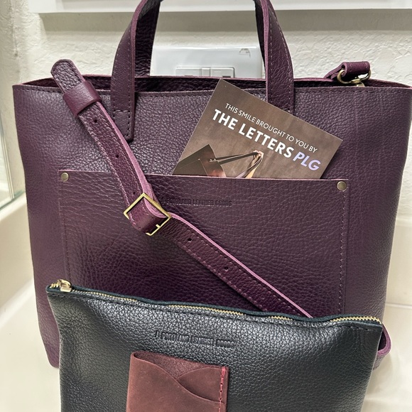 π¦ PLG Plum medium zip crossbody tote NEW card holder makeup utility bag - Picture 6 of 17